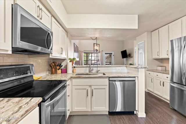 2333 E SOUTHERN Avenue 2067, Tempe, AZ 85282