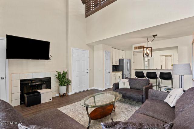 2333 E SOUTHERN Avenue 2067, Tempe, AZ 85282