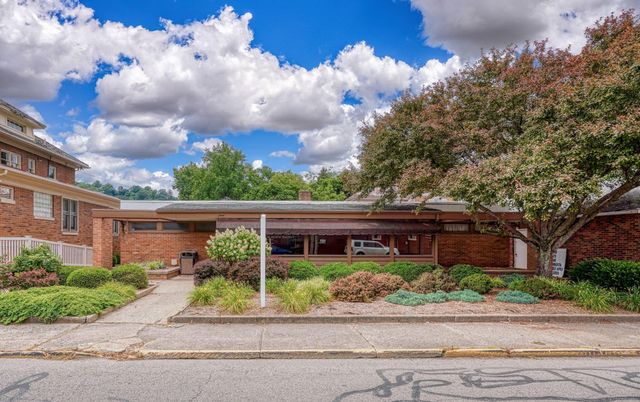 36 N Walnut Street, Chillicothe, OH 45601