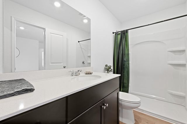 52 Trinity CIR, Lockhart, TX 78644