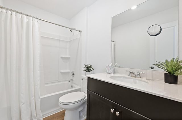52 Trinity CIR, Lockhart, TX 78644