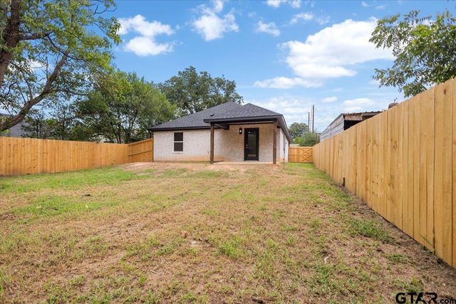 917 Crosby St., Tyler, TX 75701