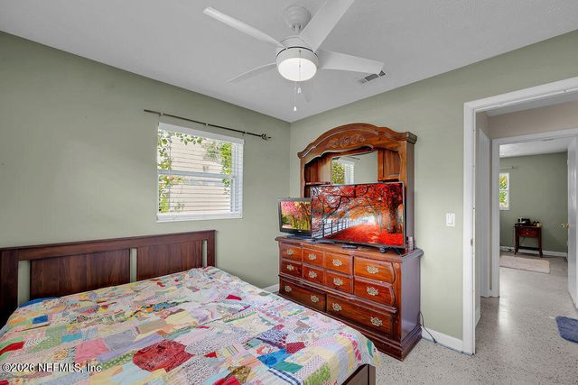 2859 LORAN Drive W, Jacksonville, FL 32216