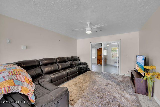 2859 LORAN Drive W, Jacksonville, FL 32216