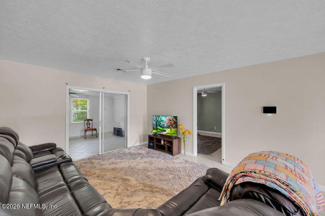 2859 LORAN Drive W, Jacksonville, FL 32216