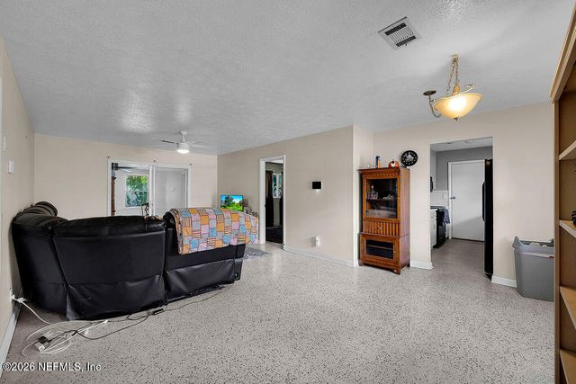 2859 LORAN Drive W, Jacksonville, FL 32216