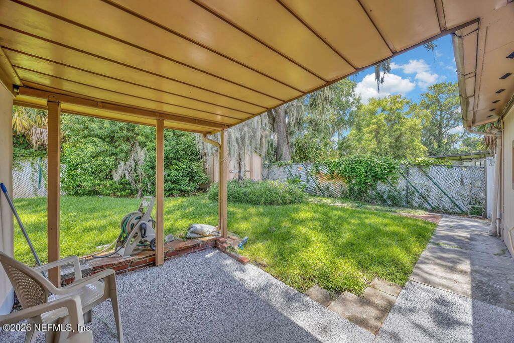 2859 LORAN Drive W, Jacksonville, FL 32216