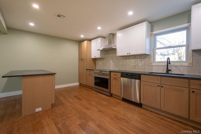 7 Howard Drive, Coram, NY 11727