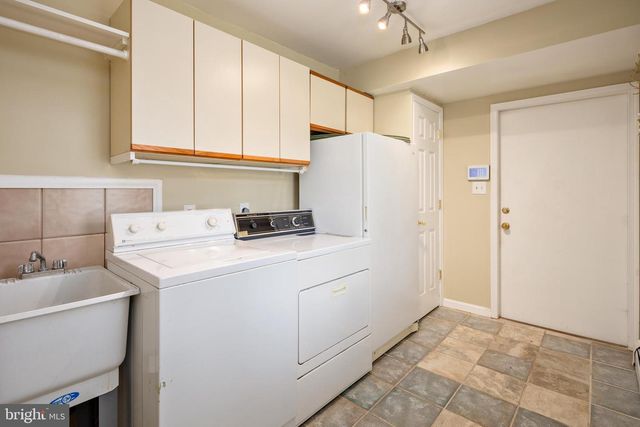 10214 GREEN CLOVER DR, Ellicott City, MD 21042