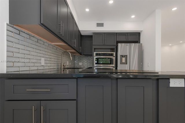 17620 Atlantic Blvd 311, Sunny Isles Beach, FL 33160