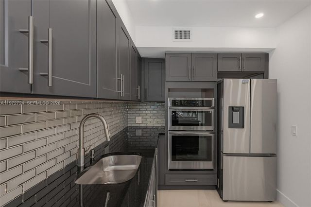 17620 Atlantic Blvd 311, Sunny Isles Beach, FL 33160