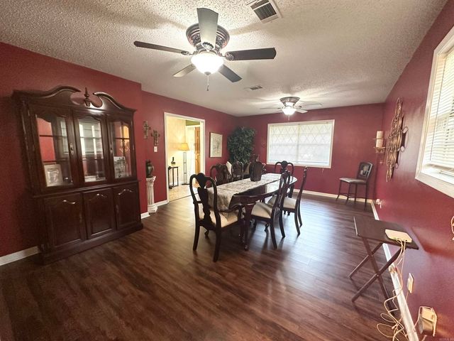 2005 Wellington Dr, Pine Bluff, AR 71603