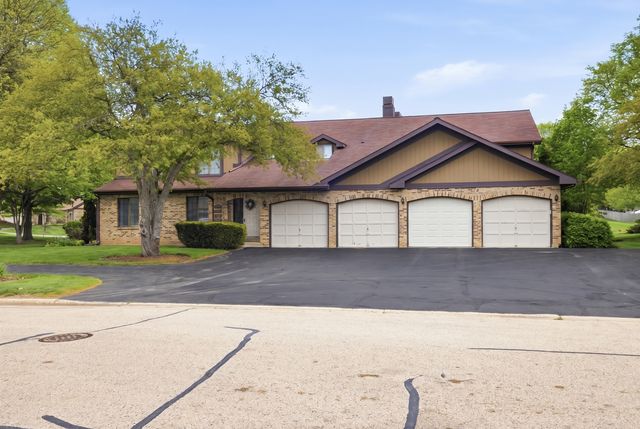 1925 Golf View Drive 1A, Bartlett, IL 60103