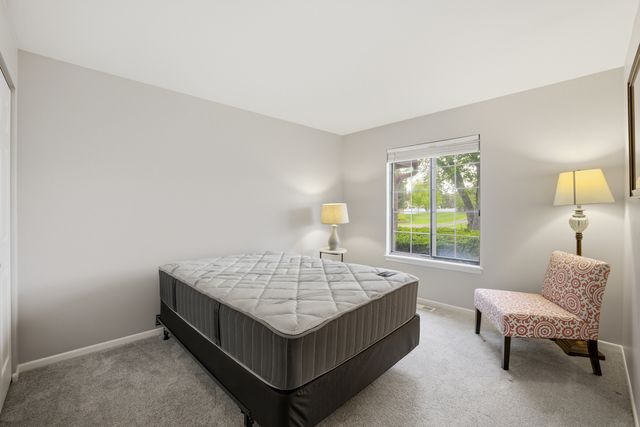 1925 Golf View Drive 1A, Bartlett, IL 60103