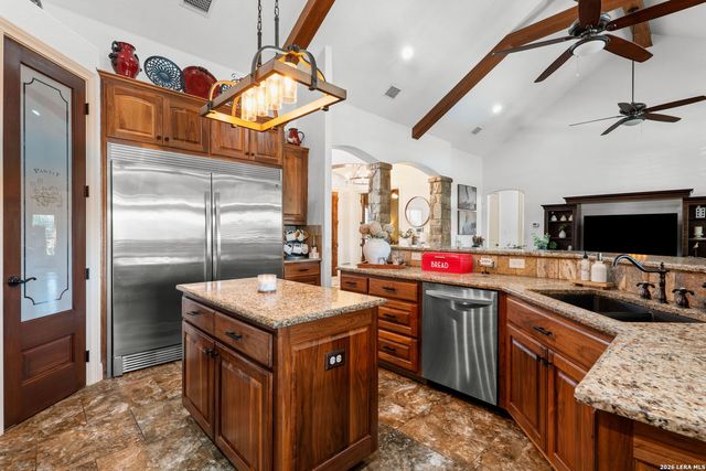 819 County Road 356, La Vernia, TX 78101