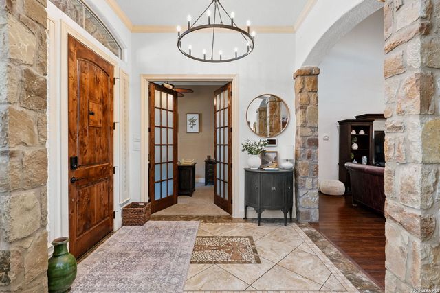 819 County Road 356, La Vernia, TX 78101