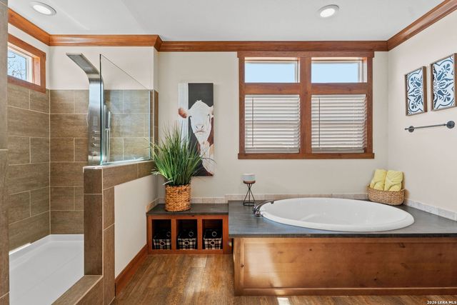 819 County Road 356, La Vernia, TX 78101