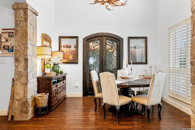 819 County Road 356, La Vernia, TX 78101