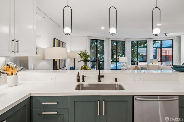 1536 Pacific Avenue 1, San Francisco, CA 94109