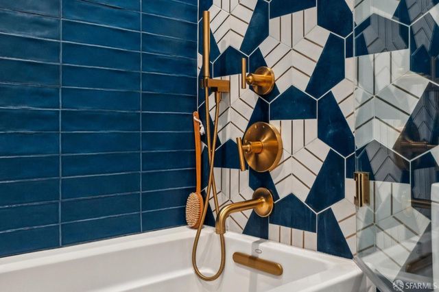 1536 Pacific Avenue 1, San Francisco, CA 94109