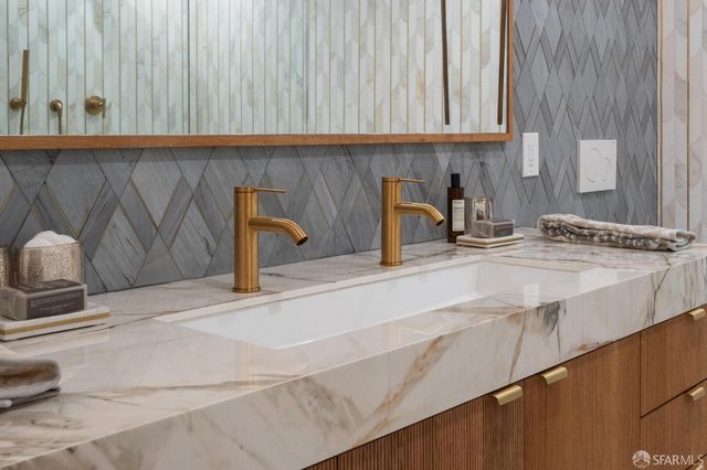 1536 Pacific Avenue 1, San Francisco, CA 94109