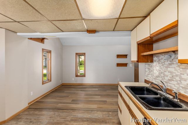 3012 Longstreet Avenue, Wyoming, MI 49509