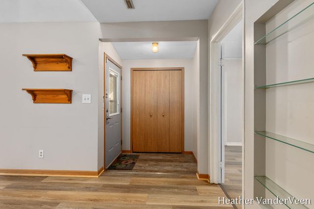 3012 Longstreet Avenue, Wyoming, MI 49509