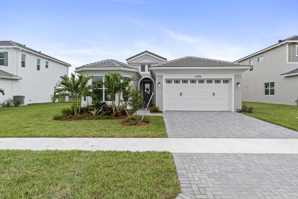 5709 Bristlecone Commons, Westlake, FL 33470