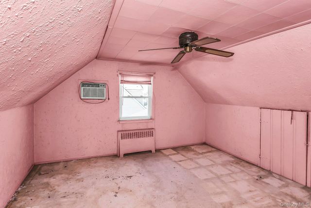 5 Preston Lane, Hicksville, NY 11801