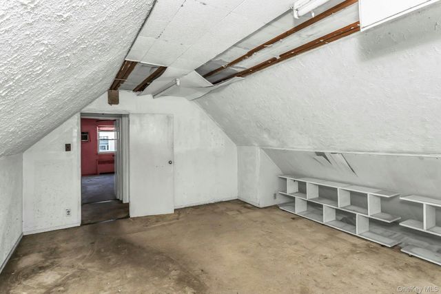 5 Preston Lane, Hicksville, NY 11801