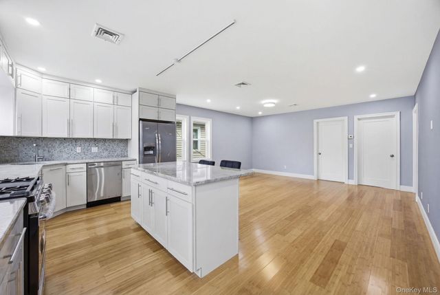 96 Coale, Staten Island, NY 10314