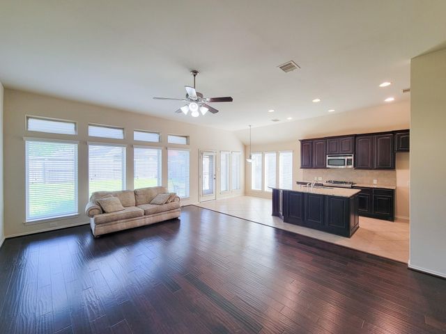 2710 Bamboo Lane, Rosenberg, TX 77471