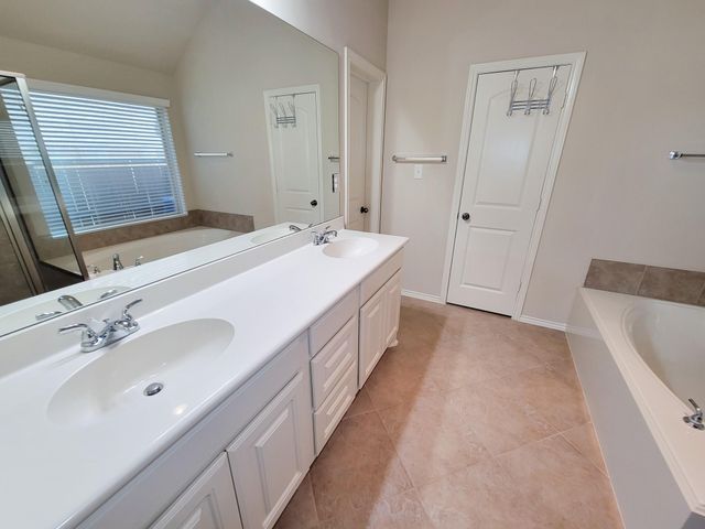 2710 Bamboo Lane, Rosenberg, TX 77471