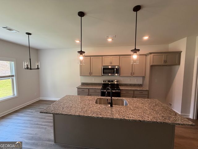 6467 Plantation Station Drive, Lula, GA 30554