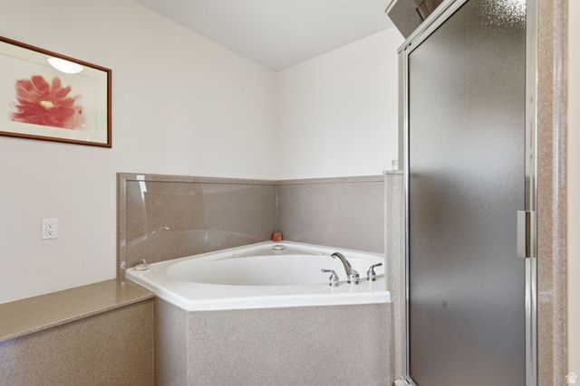 32 S SHADOW MTN DR, Logan, UT 84321