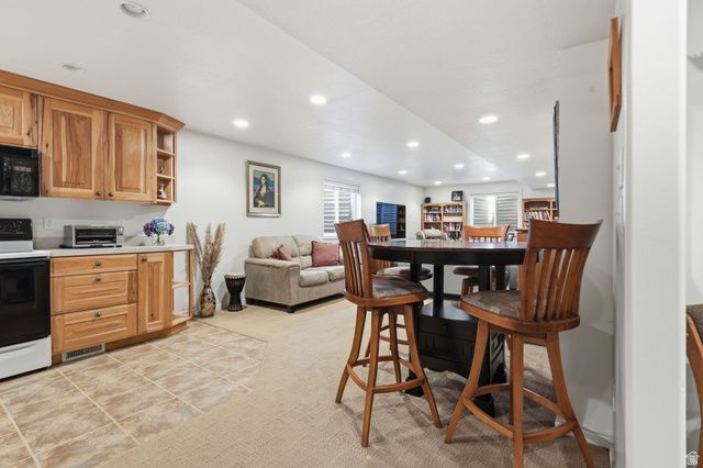 32 S SHADOW MTN DR, Logan, UT 84321