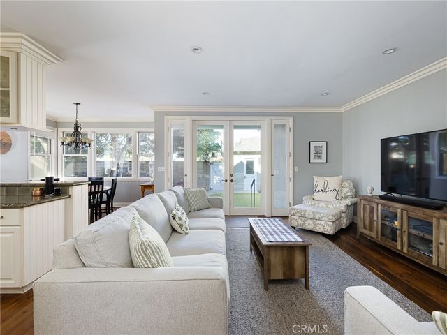 1201 E Pine, El Segundo, CA 90245