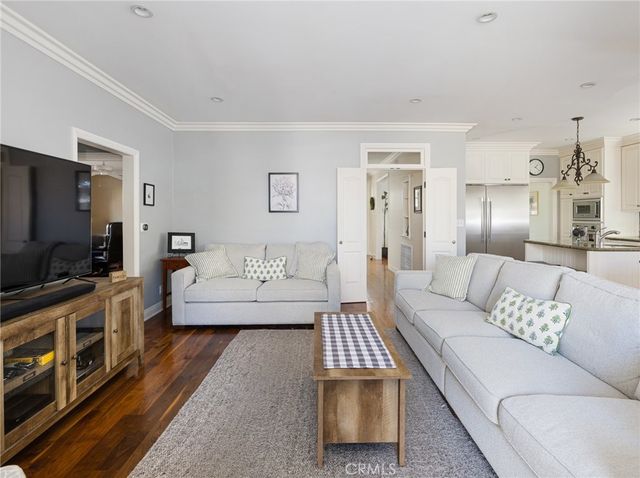 1201 E Pine, El Segundo, CA 90245