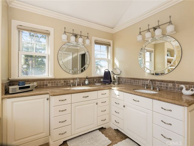 1201 E Pine, El Segundo, CA 90245