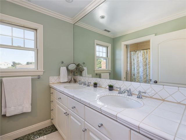 1201 E Pine, El Segundo, CA 90245