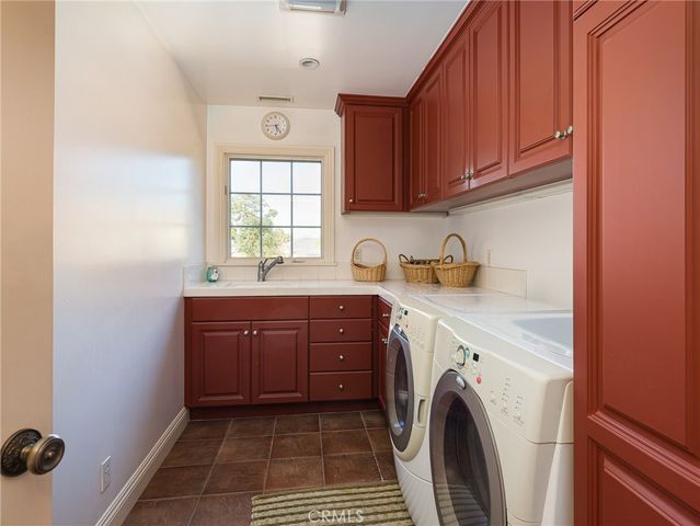 1201 E Pine, El Segundo, CA 90245