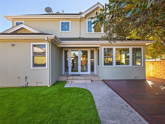 1201 E Pine, El Segundo, CA 90245