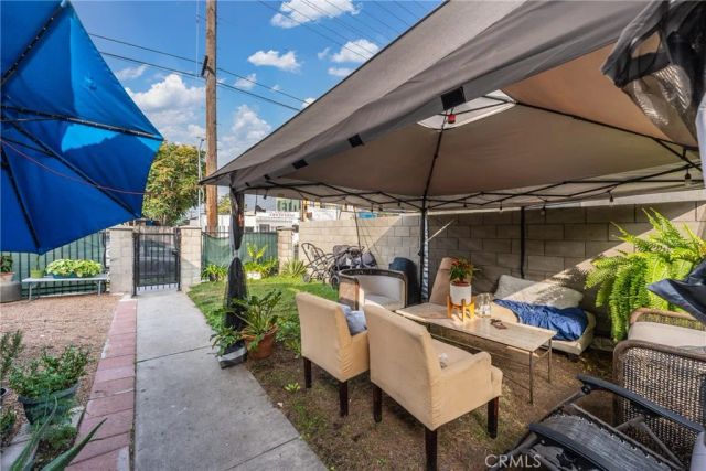 6118 S Main, Los Angeles, CA 90003