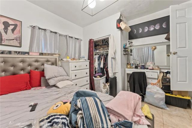 6118 S Main, Los Angeles, CA 90003