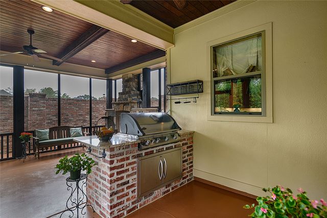 1166 Waters Edge Circle, Shreveport, LA 71106