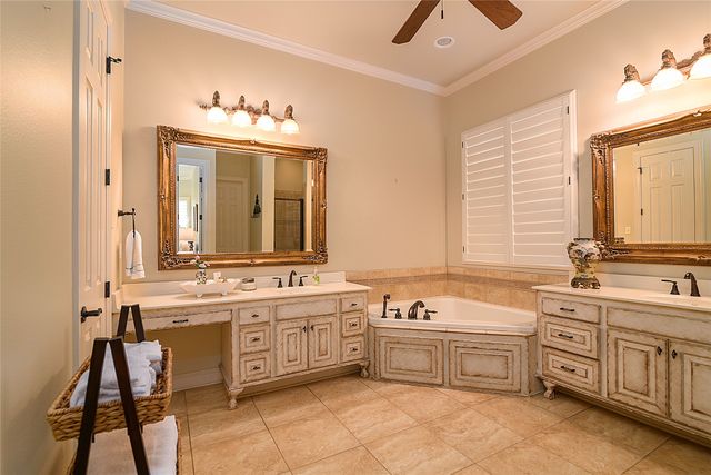 1166 Waters Edge Circle, Shreveport, LA 71106