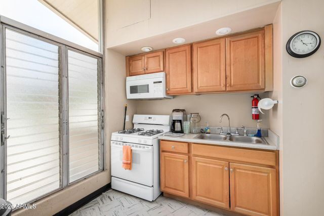 500 W Clarendon Avenue A4, Phoenix, AZ 85013