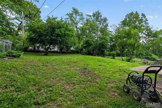 416 Ballman Avenue, St Louis, MO 63135
