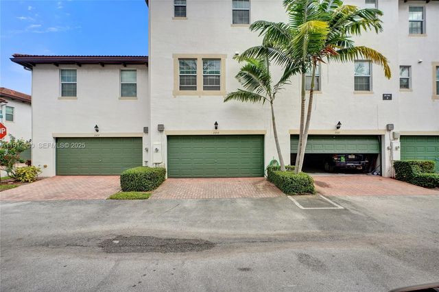 2659 SW 118th Rd, Miramar, FL 33025