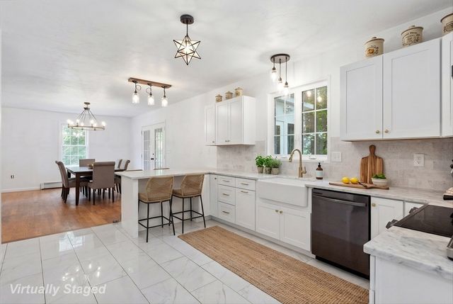 11 Navajo St, Hubbardston, MA 01452